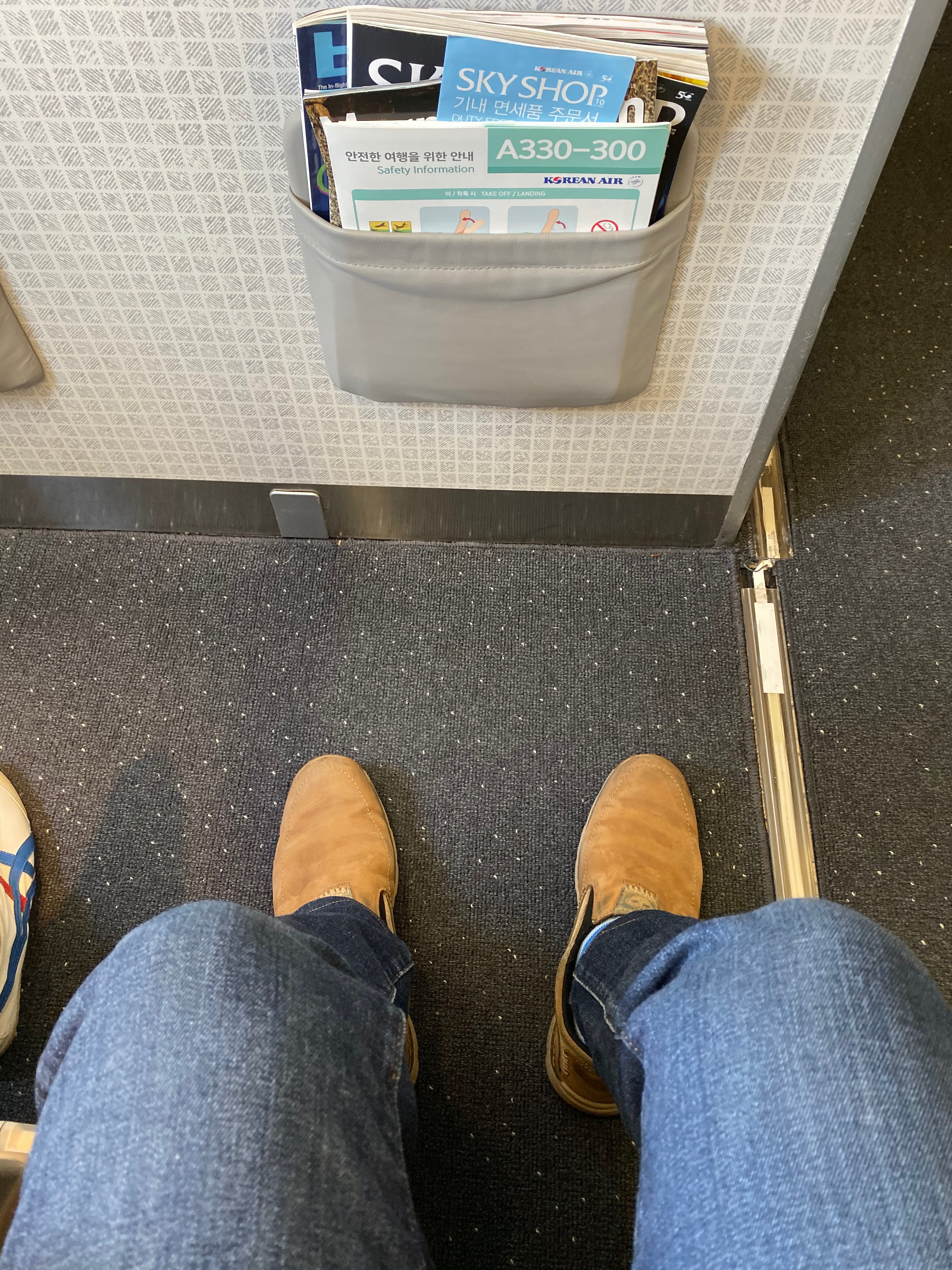 8EE18125-7EC2-42D0-985D-676B3B2FB264