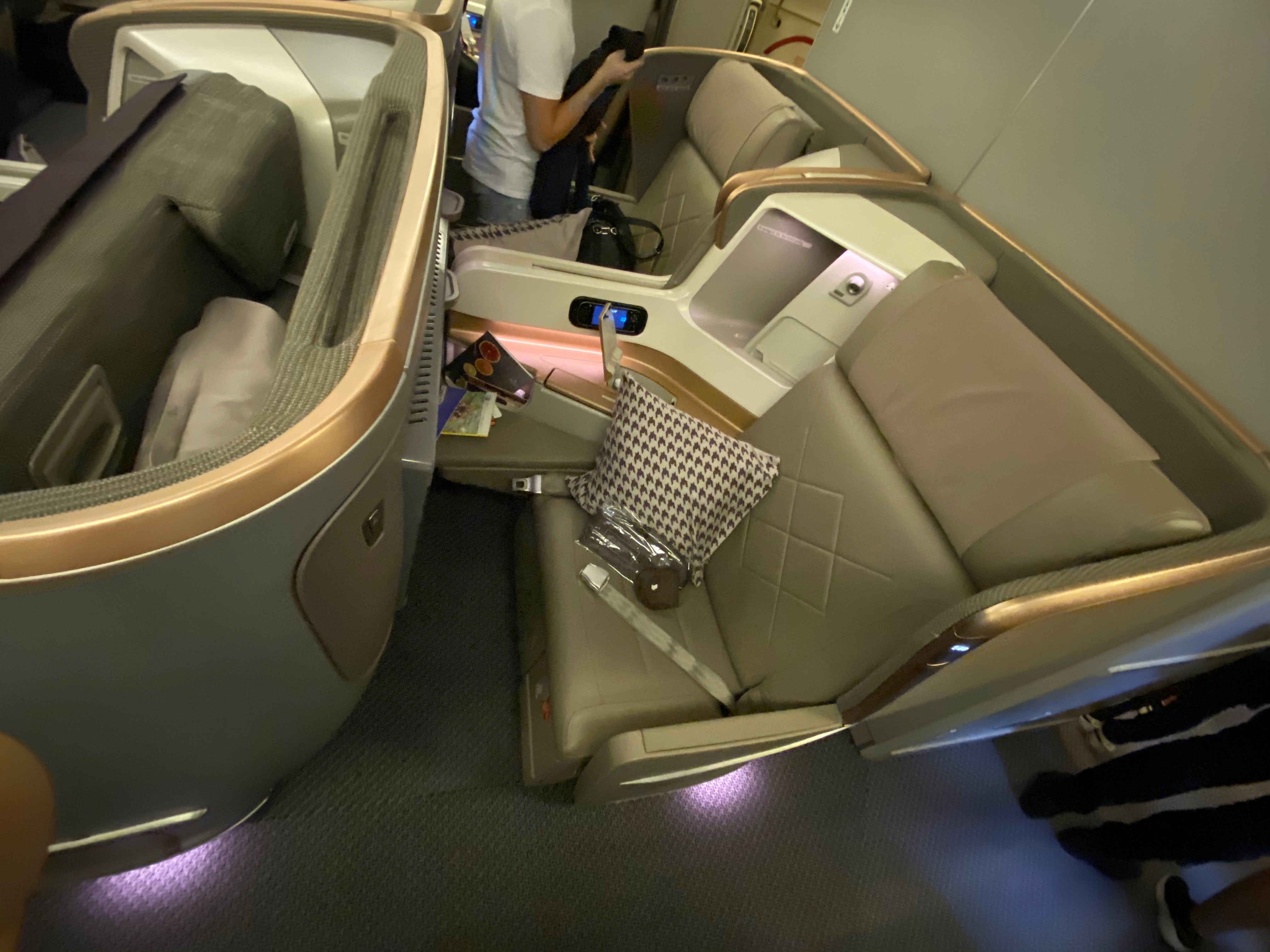 057D0BDF-0B93-4B80-A513-6A17395ECD8A