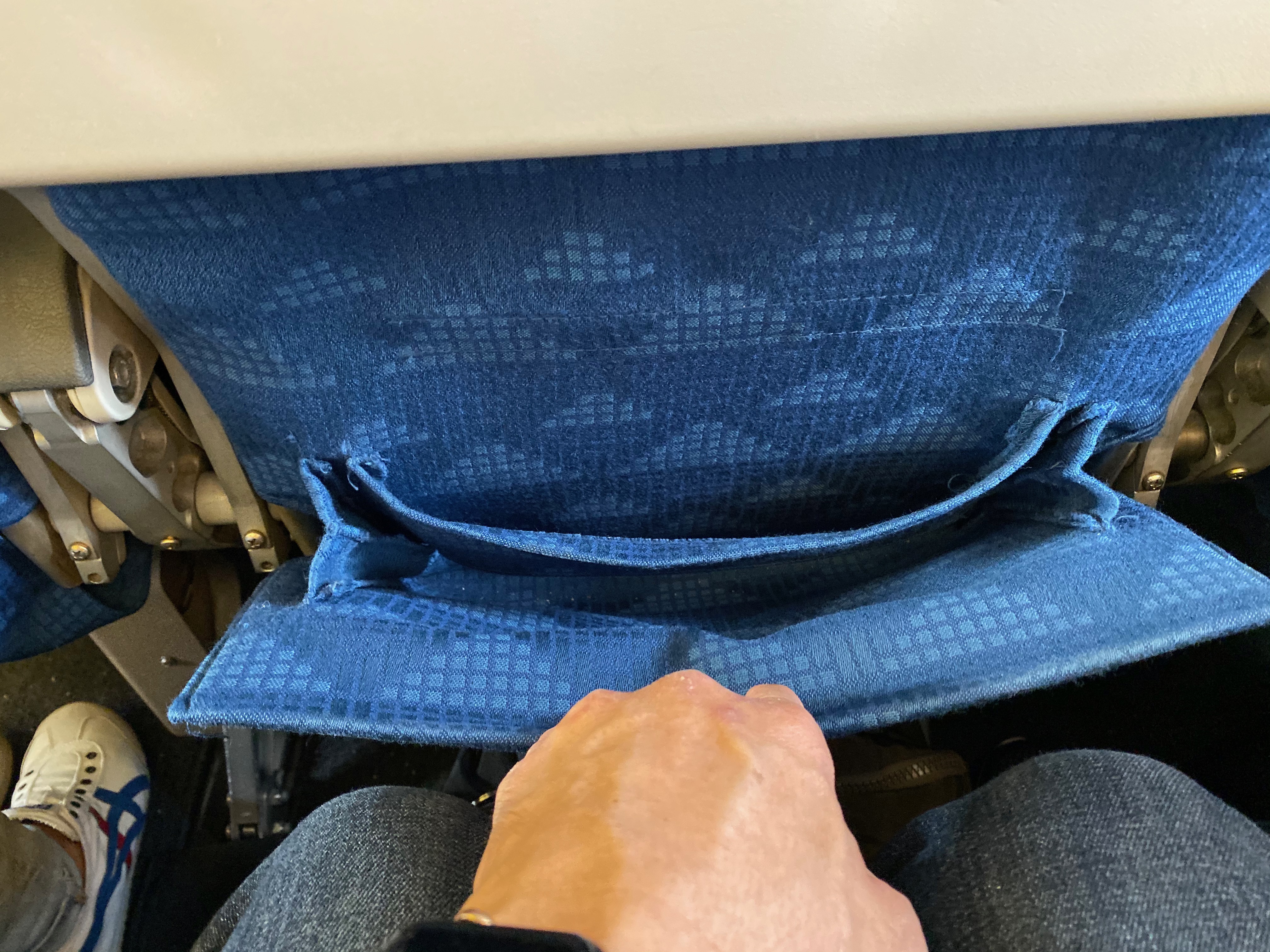 0F943CF9-D9CC-4BF6-9DA2-C85D59A2784D