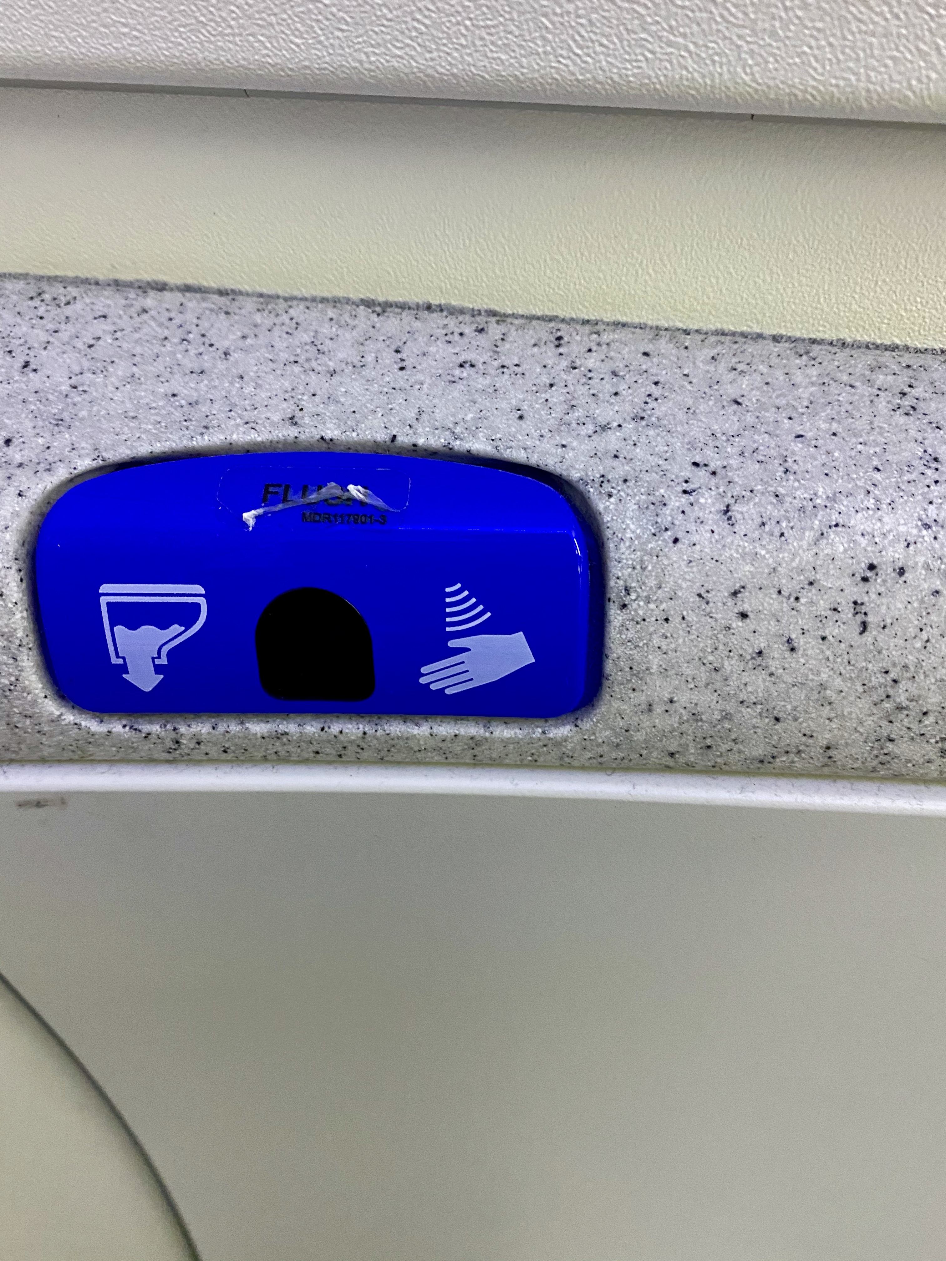 17F5B5DC-F902-4C91-9E42-4B7E2537B71D_1_201_a