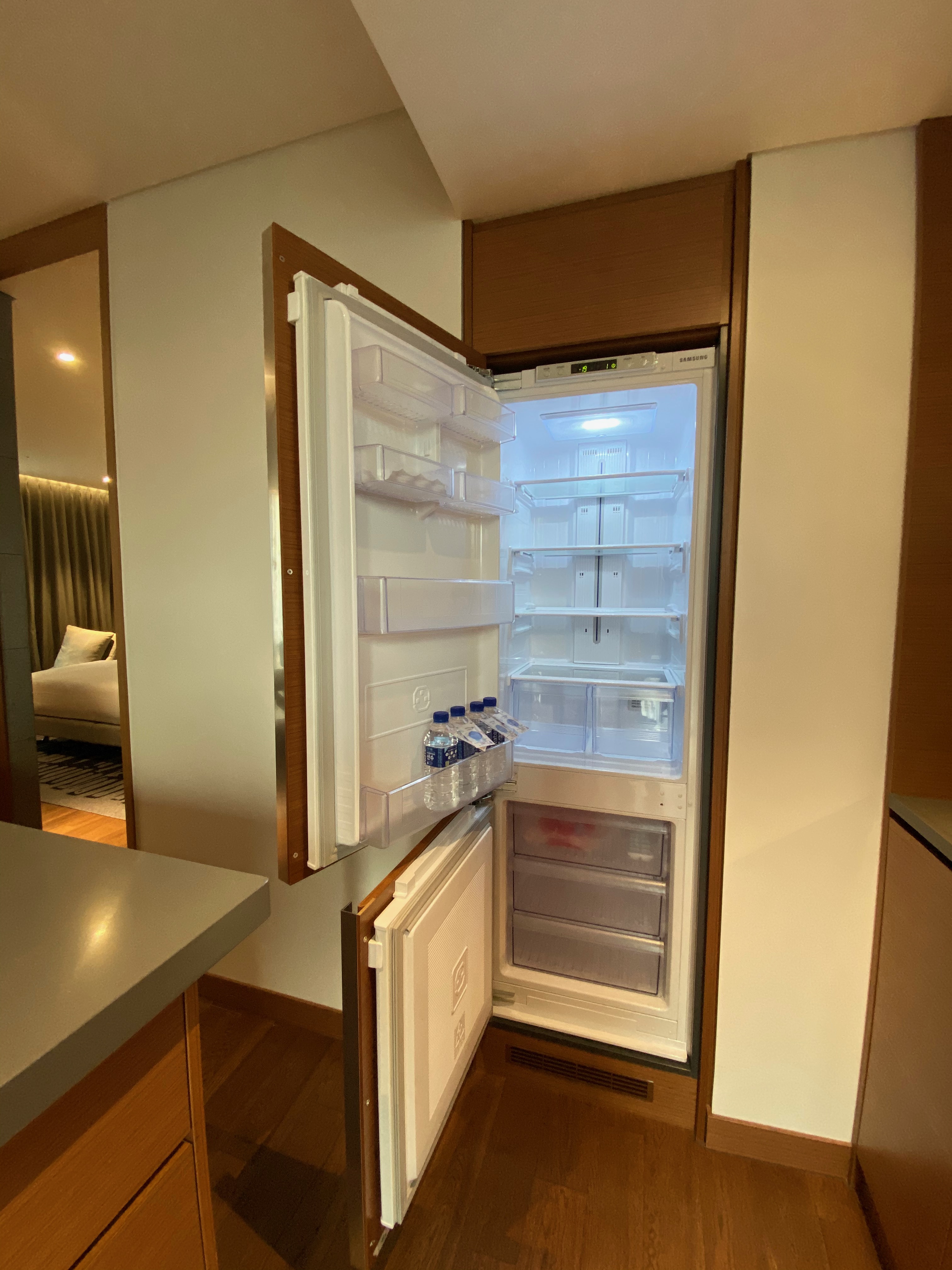 1A419D1F-DD11-42C0-BC7C-BD933FFF90AC