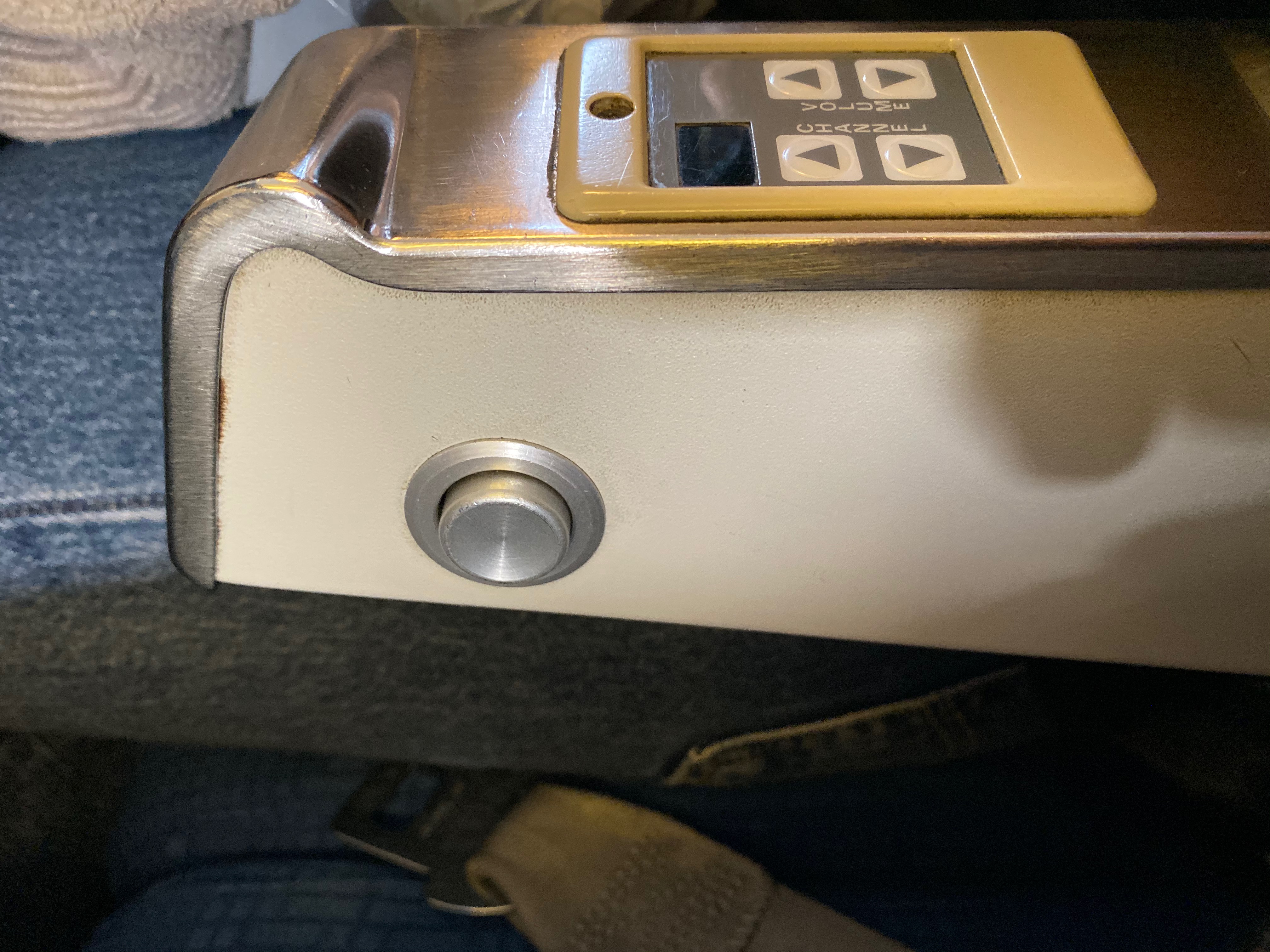 1EDF99D4-A07B-4F61-B861-11759F5C0B59