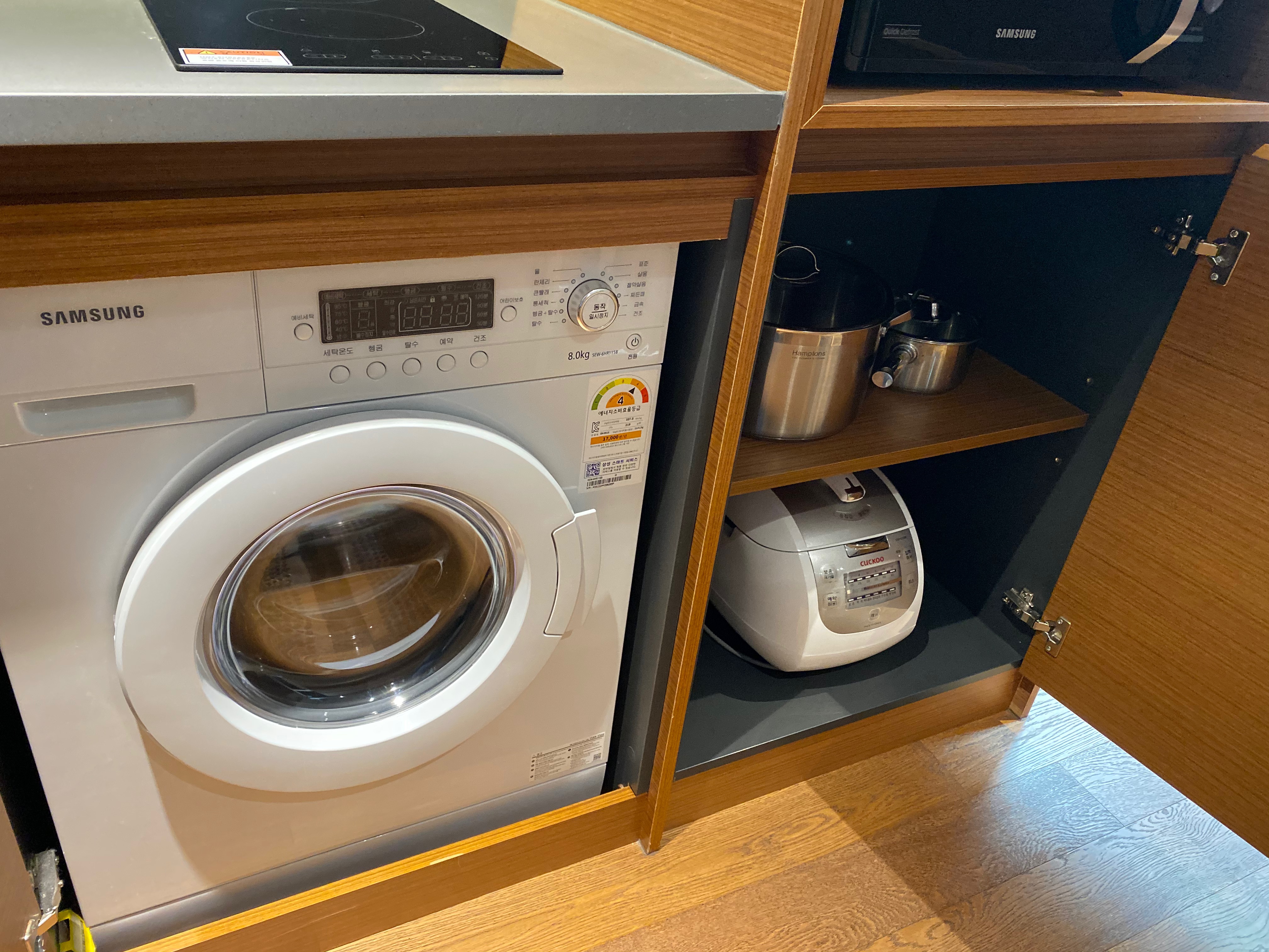 2C17F2CA-D693-468E-98CC-63E673BBD253