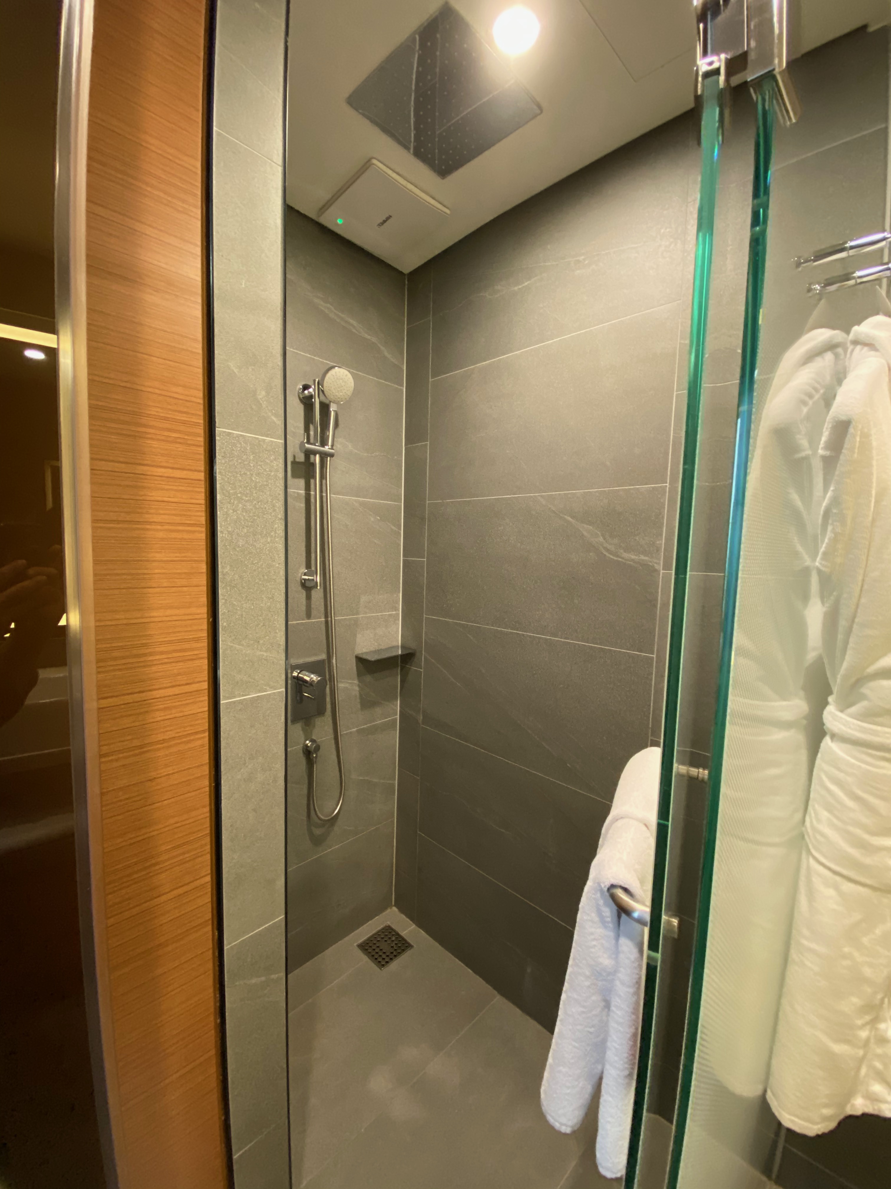 46FD481A-C744-426D-8813-AA3524859B0F