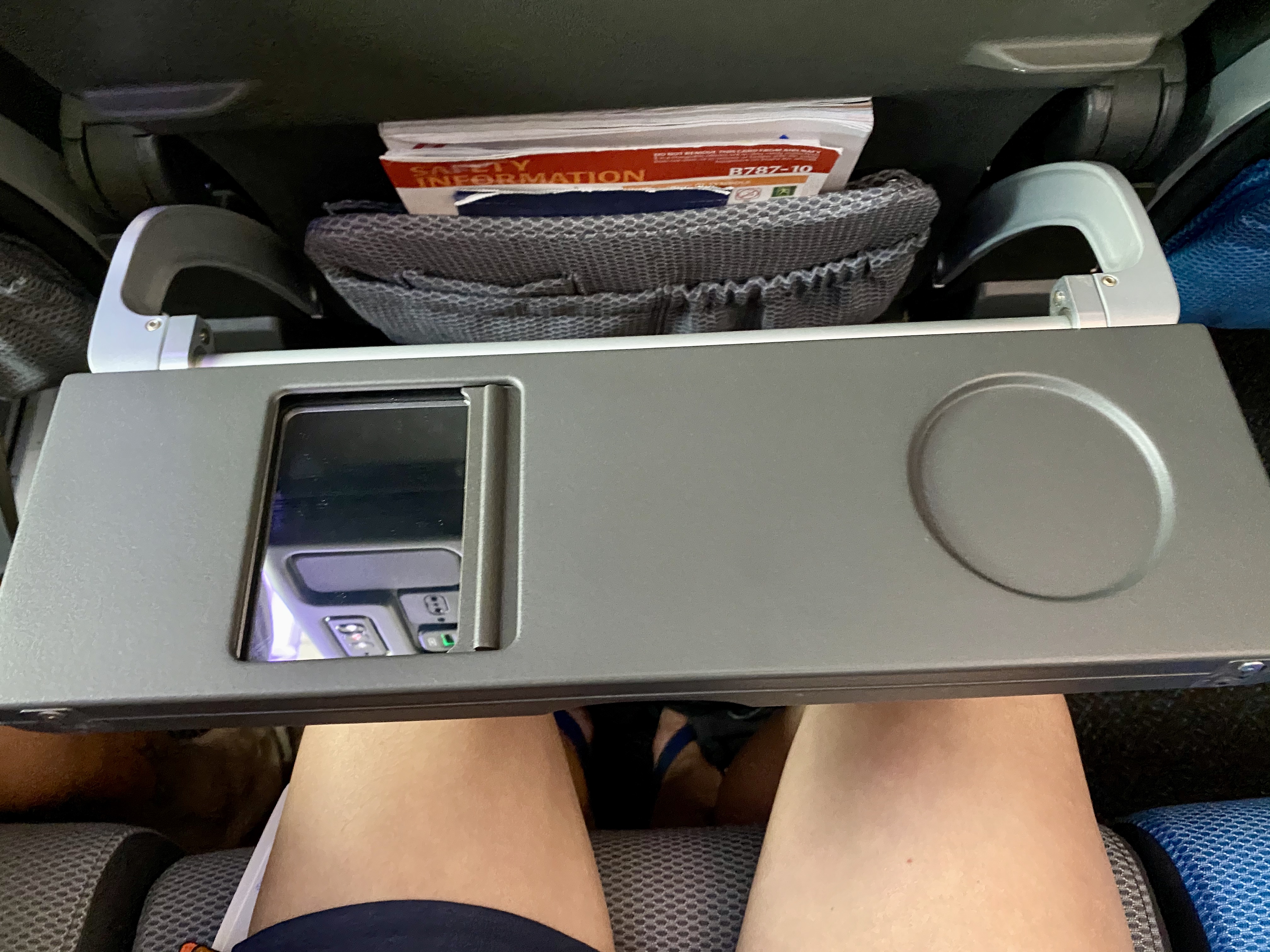 69755363-9D63-4149-8EEF-0CB2BD6302D6_1_201_a