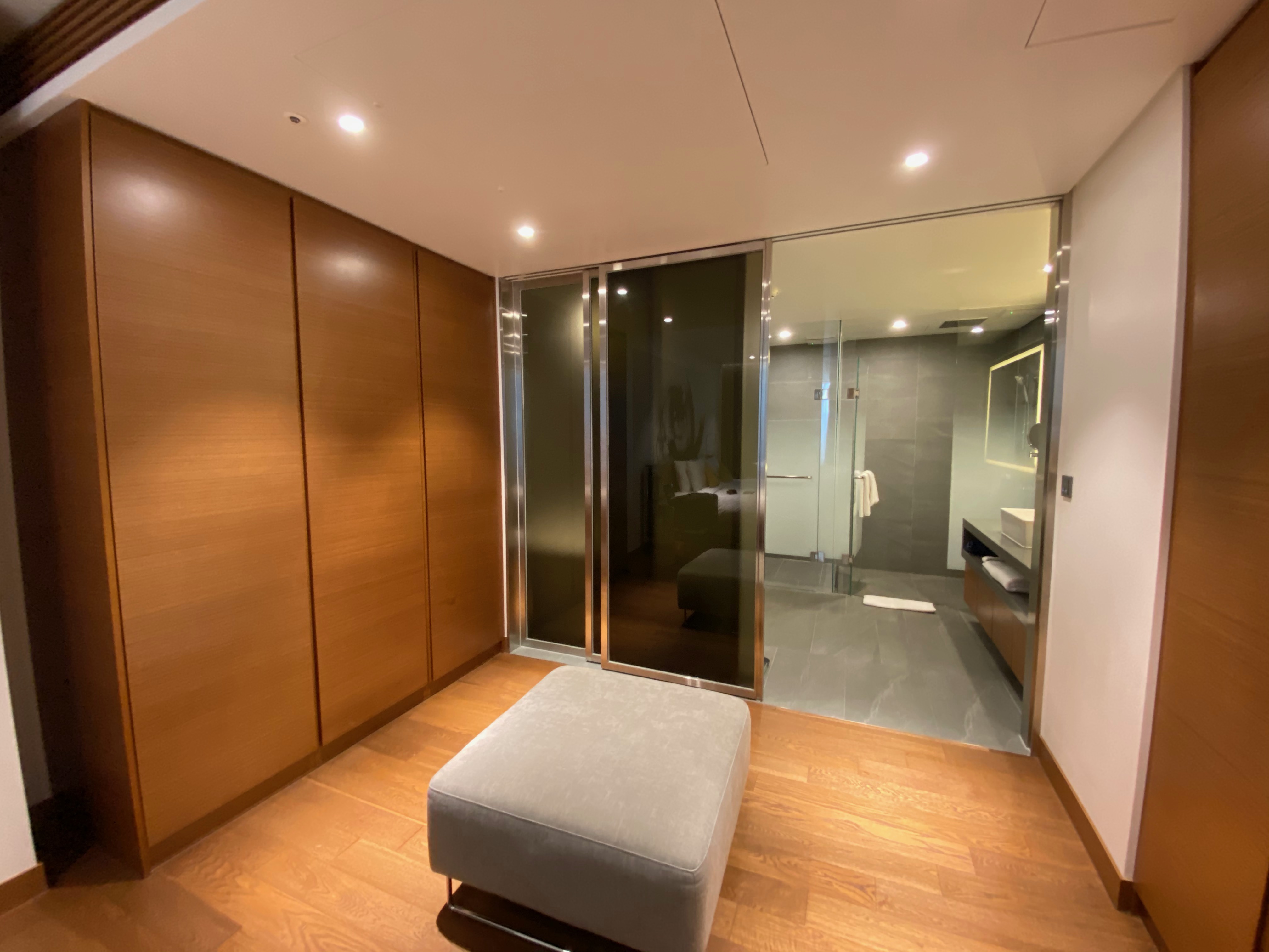 98407944-D116-48F5-995E-39DA75DB7A9E