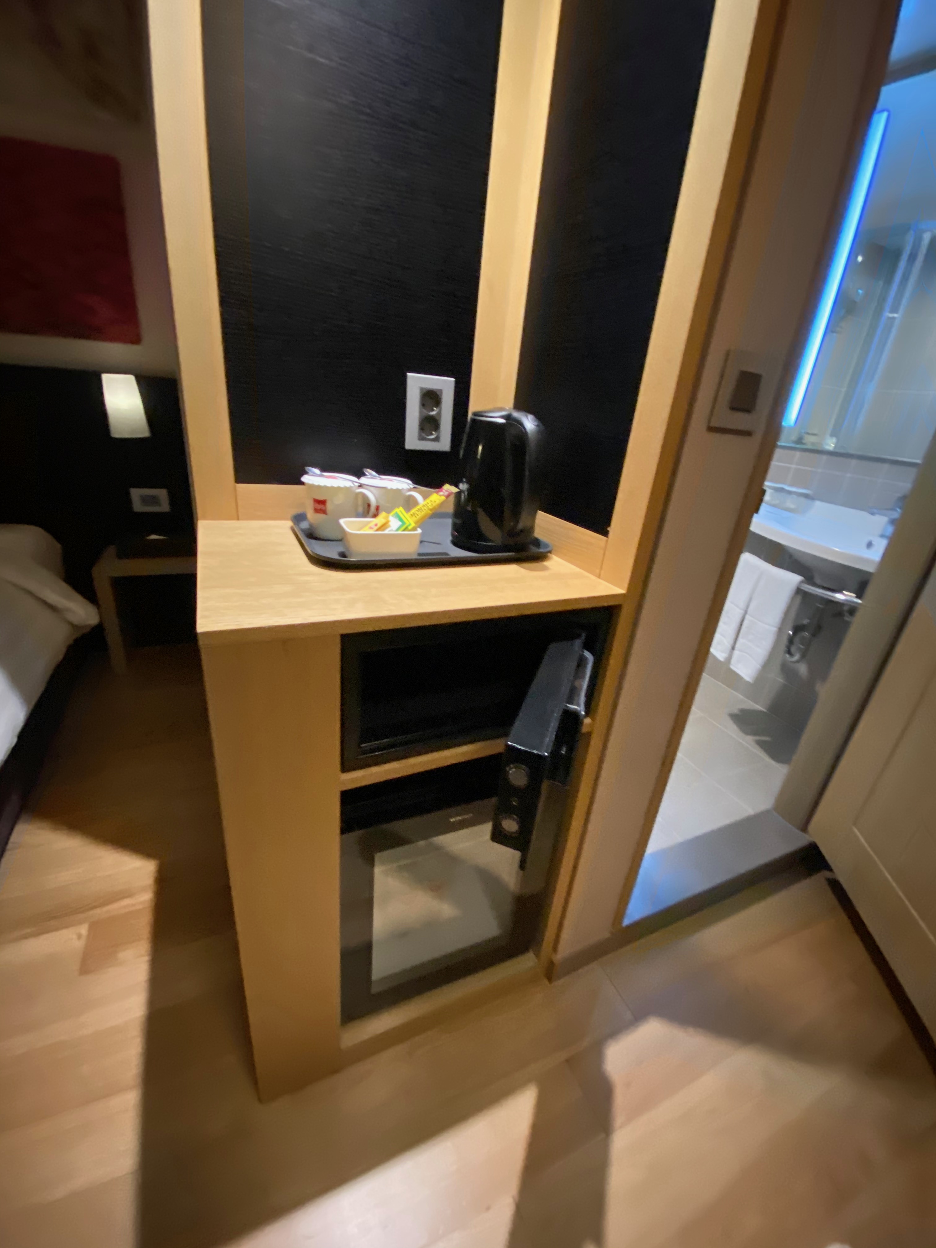 B9AD2E4C-9BF9-4460-A9A0-B3EAA90C1310