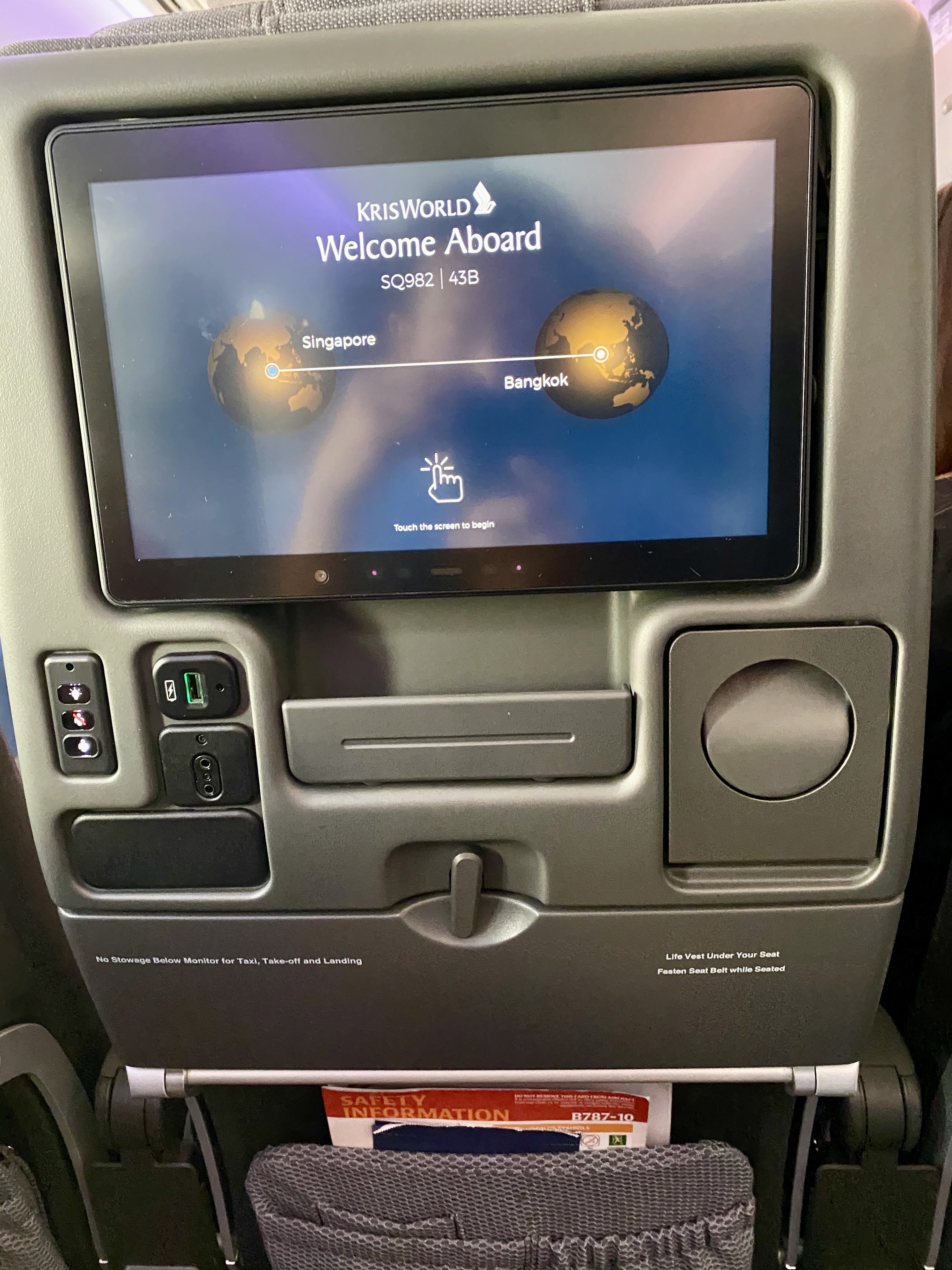 C55BD271-B4EE-48B5-AA54-6865B8A57DE5_1_201_a