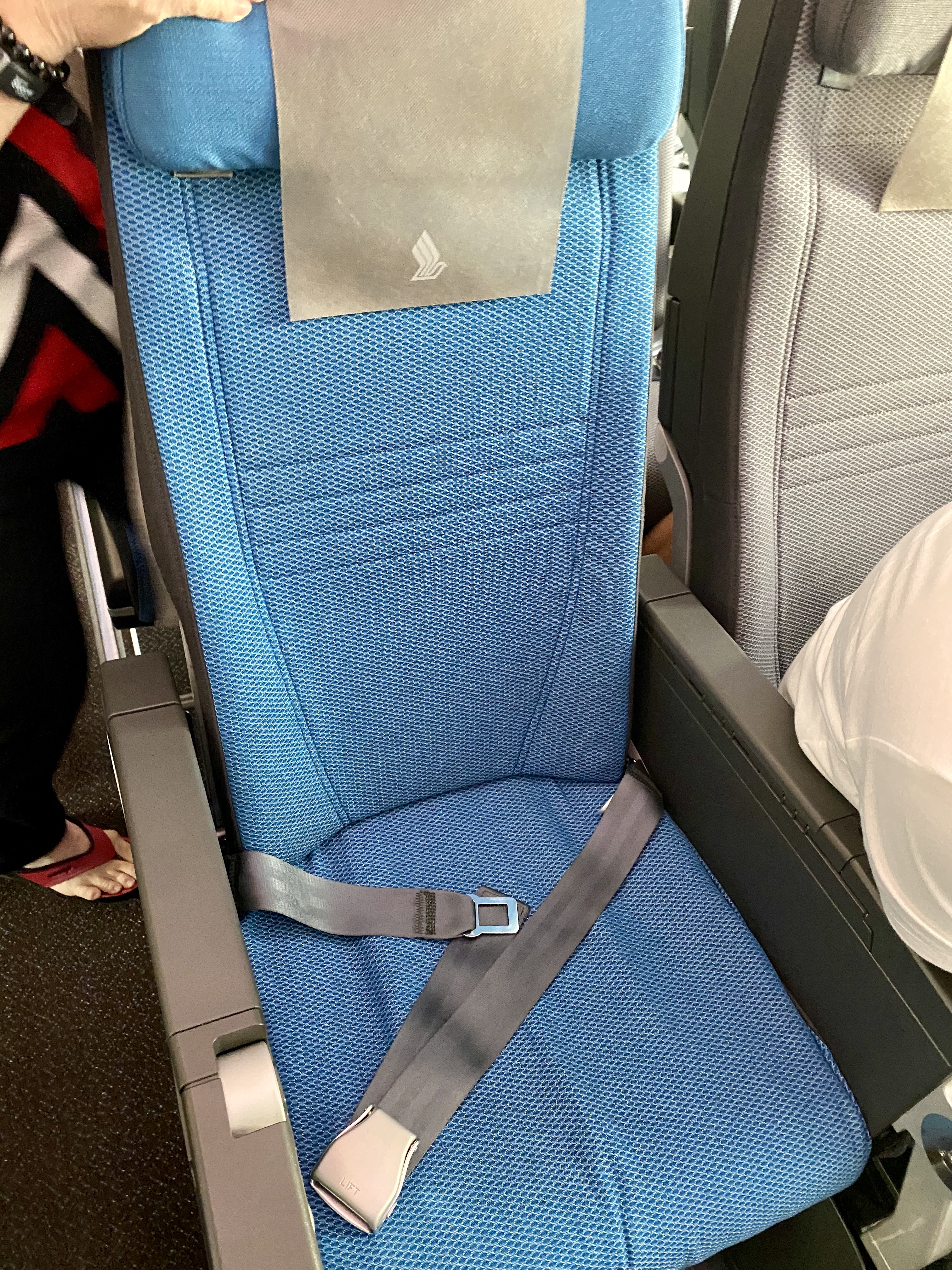 D3AF5141-BD83-408C-8C72-E40BE8EDB1FA_1_201_a