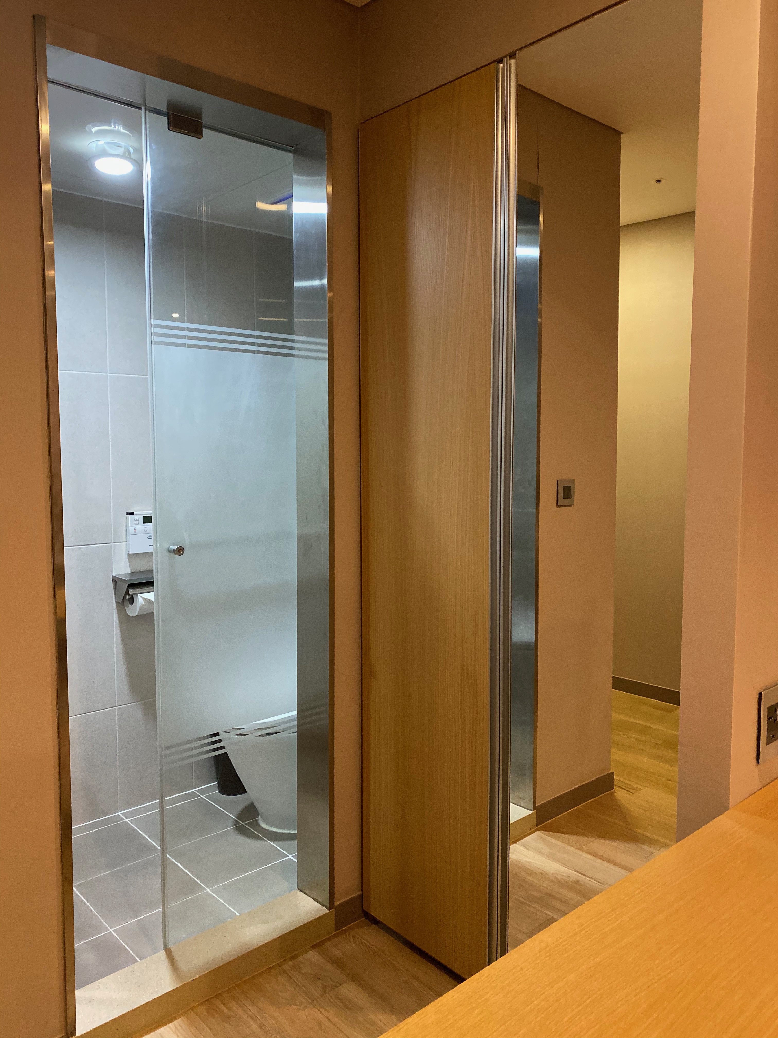 E4CF09E8-8B4C-4C78-88A7-58CB789667D0