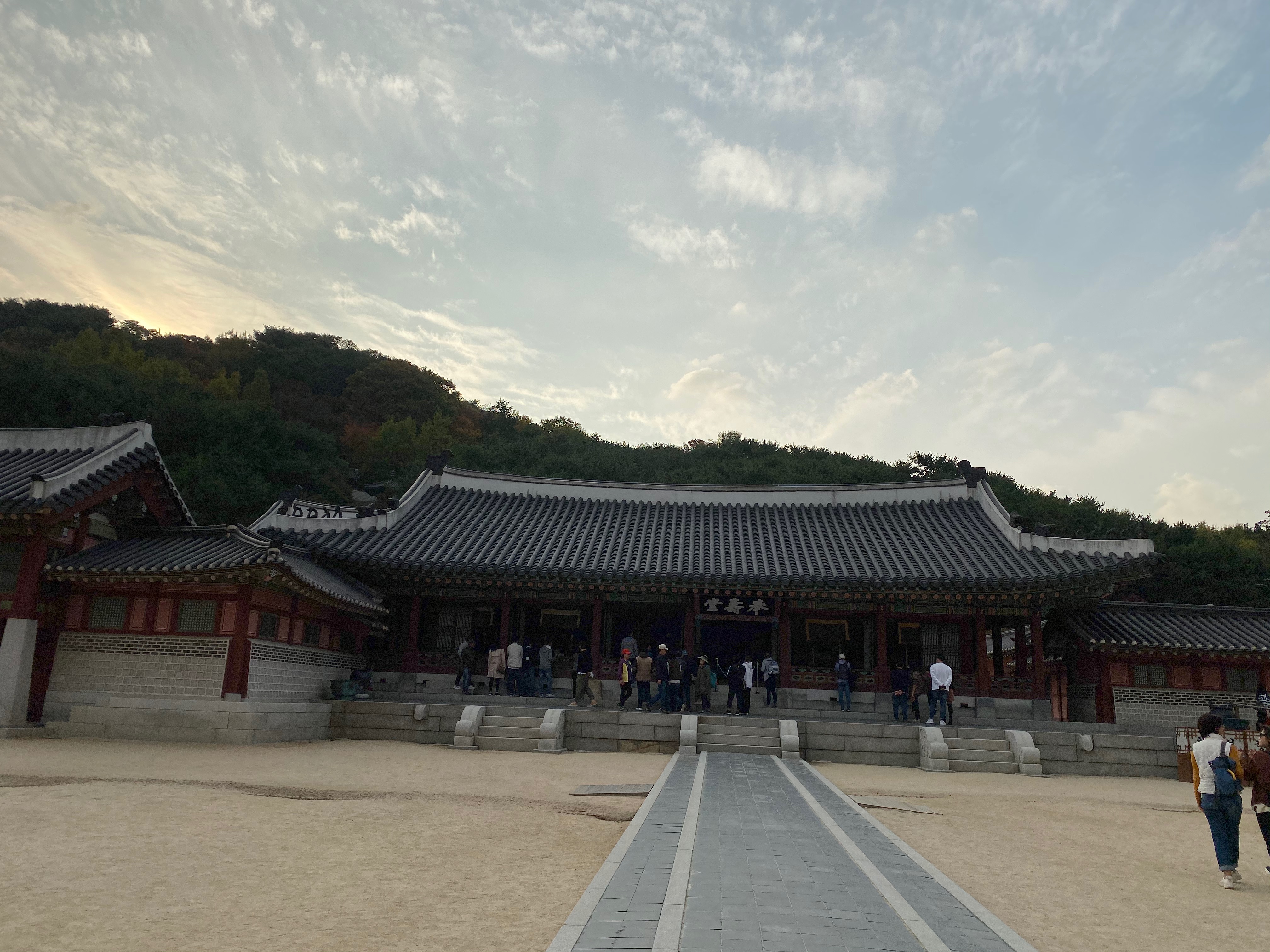 350602FA-E370-4CBC-8EF1-AF908F7661E6