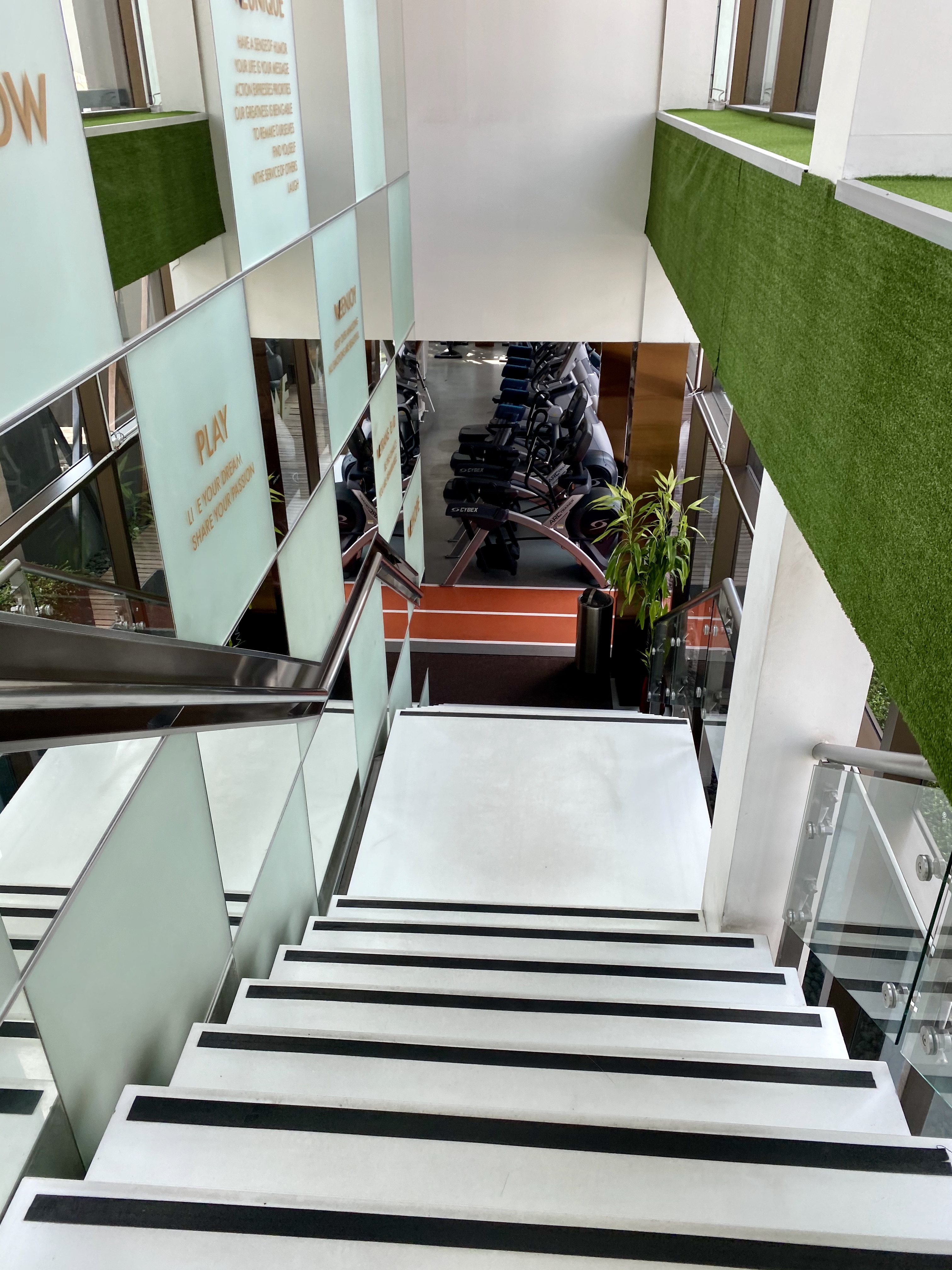 3945DF8D-173E-420F-87A5-7FEB5307A189_1_201_a