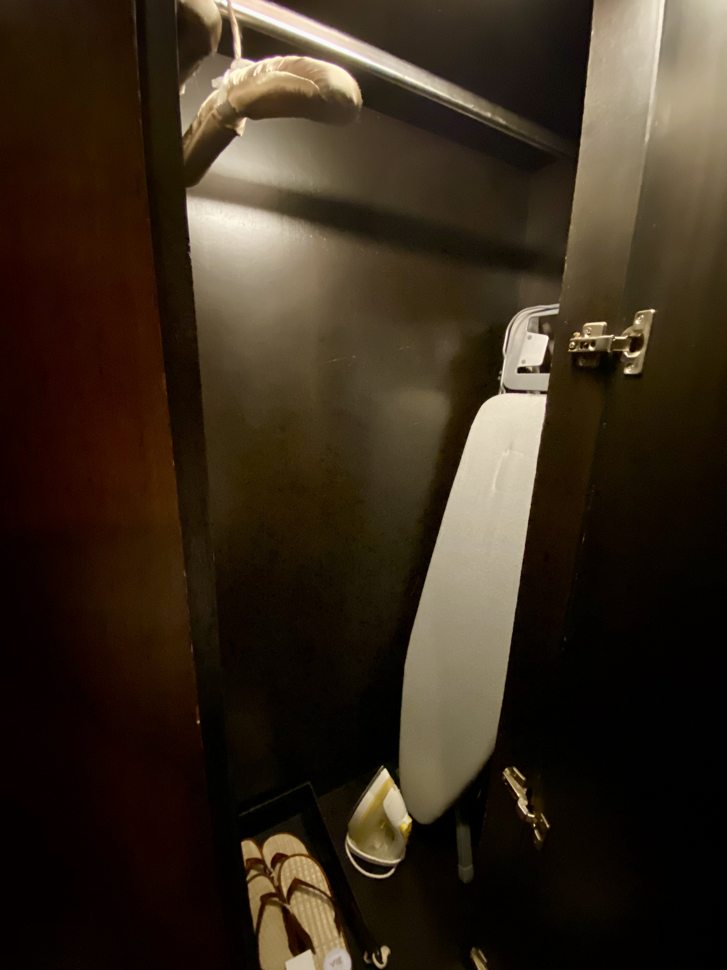 60727F5A-AD75-4824-9976-34731BC3A8C6_1_201_a