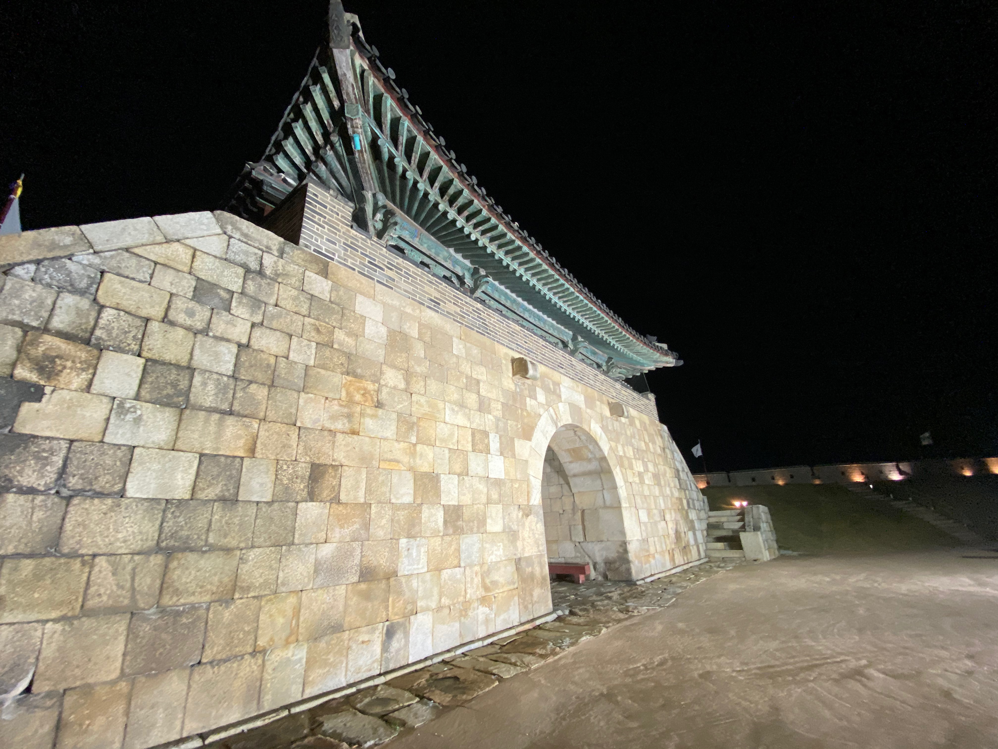 CAE9C562-78BF-4502-9717-AAC78E40A7D9