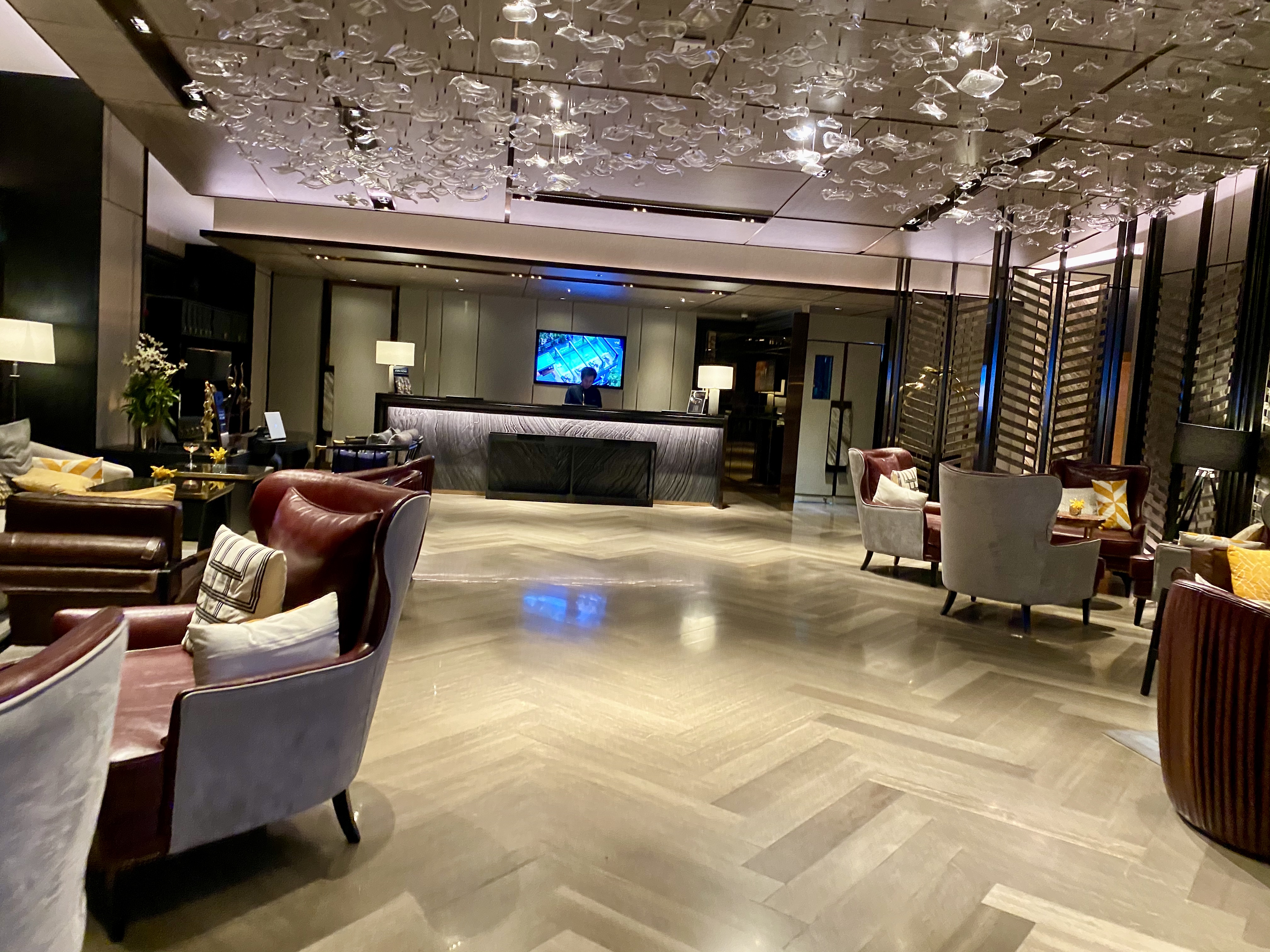 DA4C2C98-6910-4100-BFC9-4487F2318BA1_1_201_a