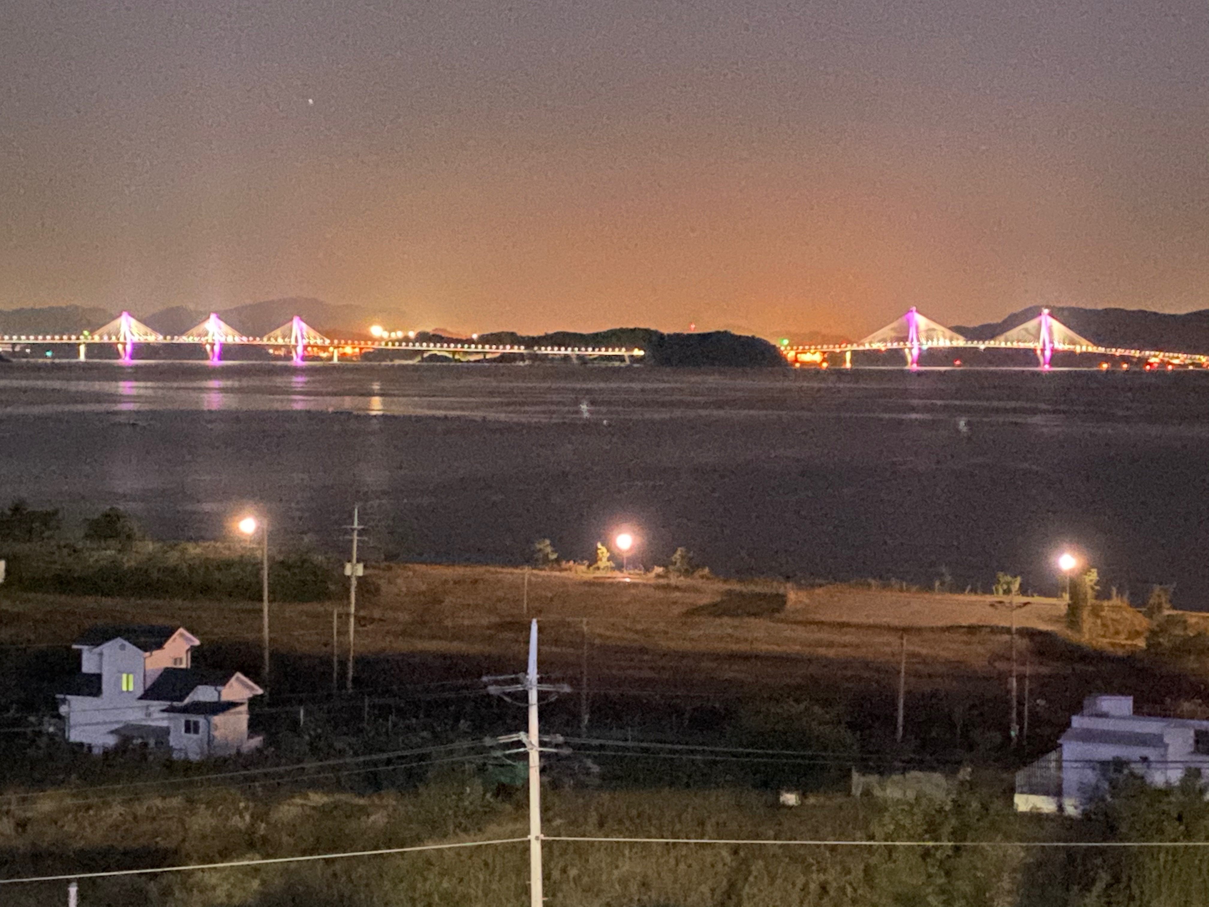 03BED76A-ED77-407D-9209-6F59EDC62498