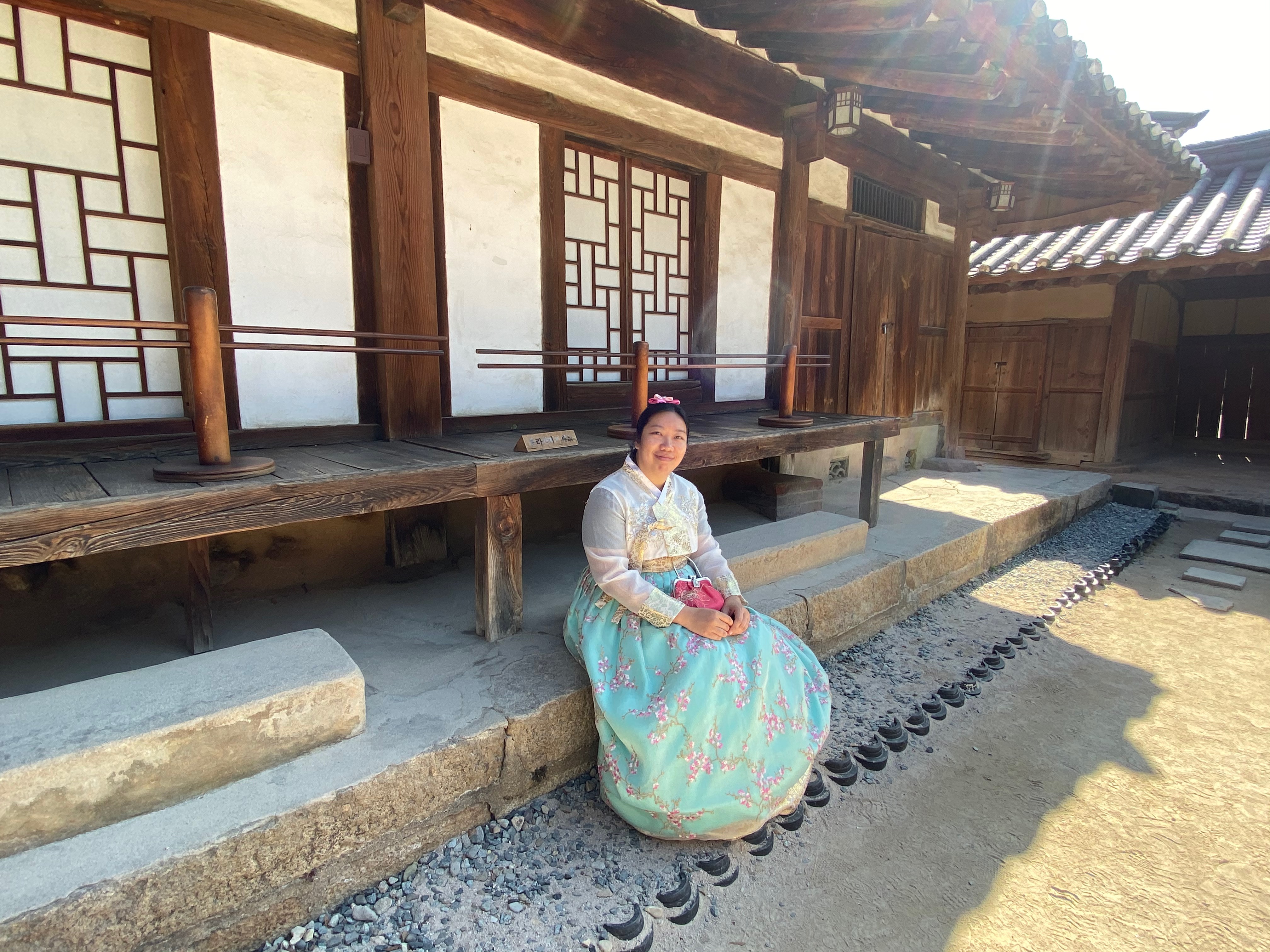 1961D95A-806A-4A9A-95E4-BCD595350F9D