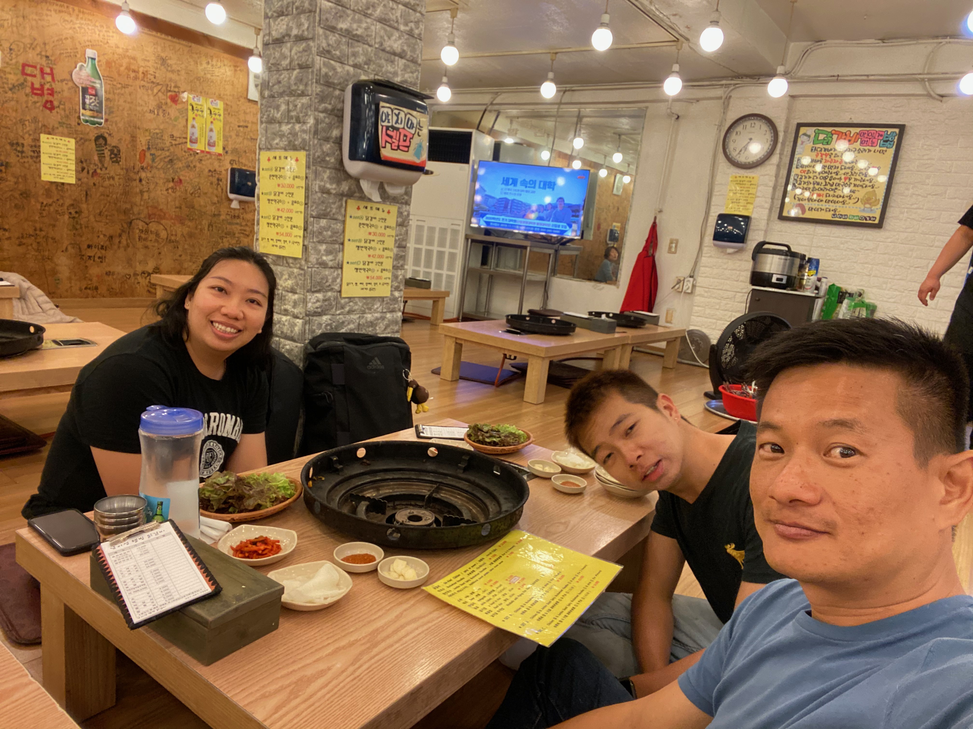 6A74ABFF-019F-422F-948C-08EA8980AFD8