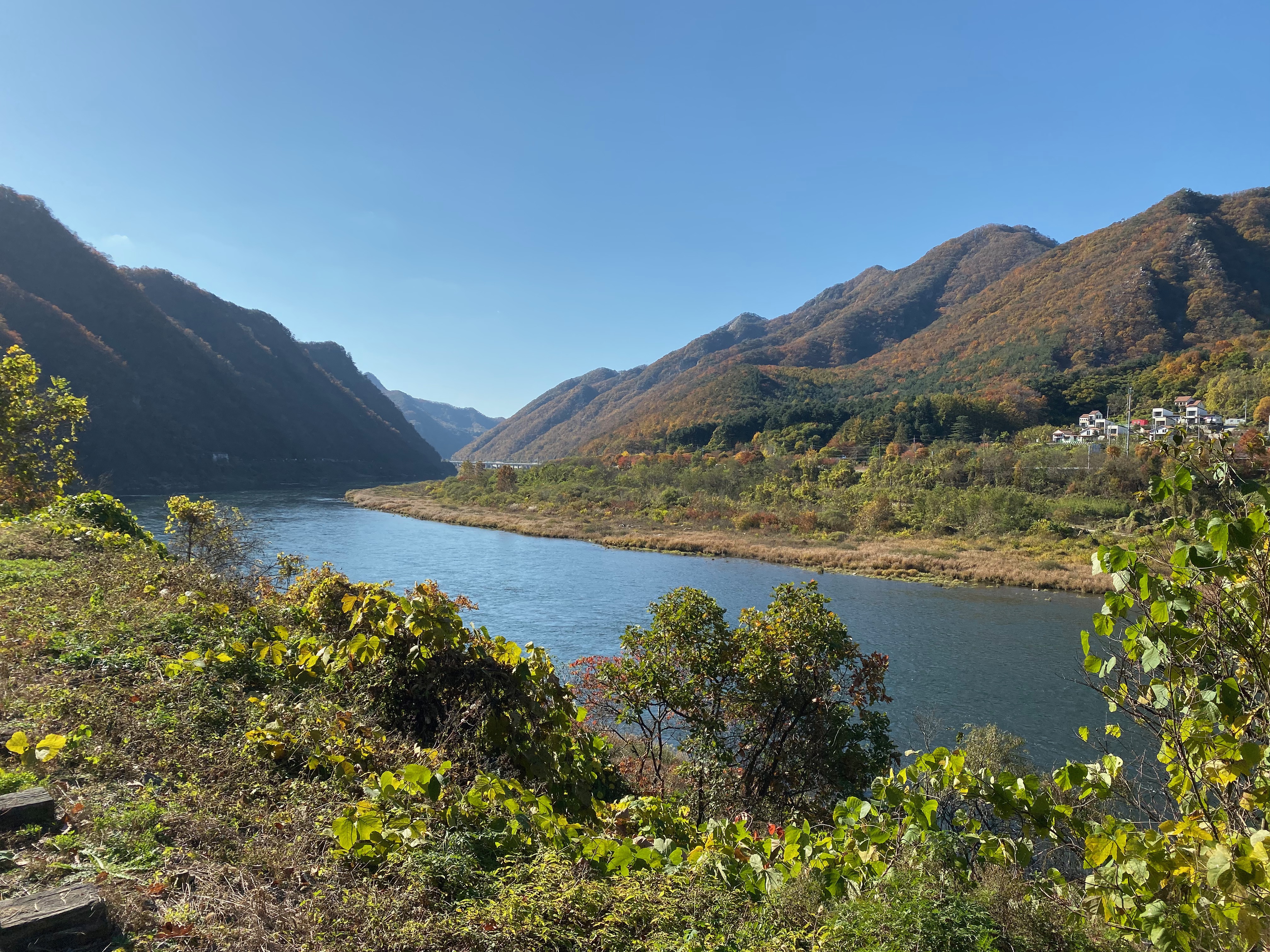 9DE8846E-7DC2-42AC-95E3-49E80894238A