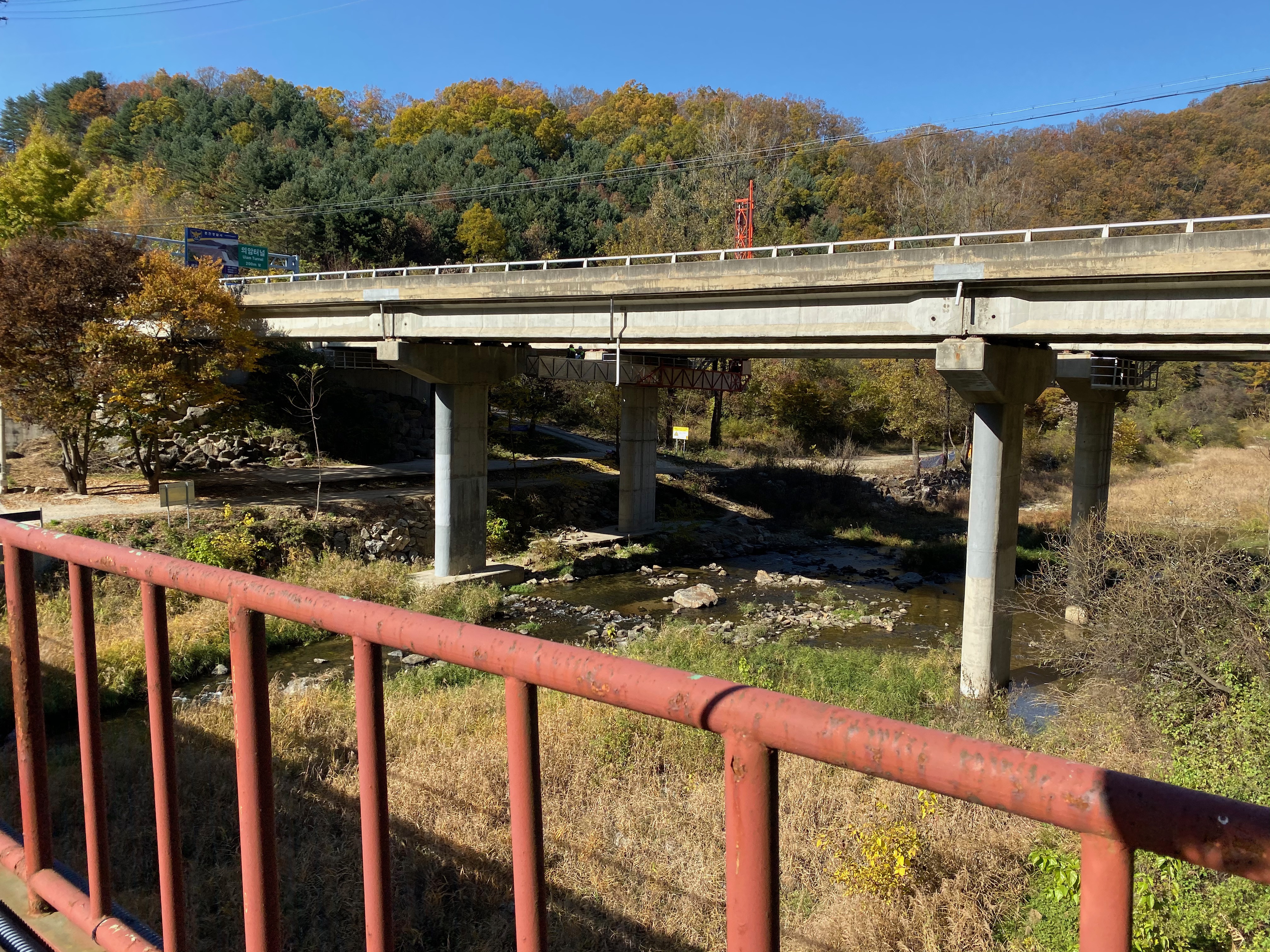 4DE7E6F8-36E4-4E4E-BB71-D92F07E2D207