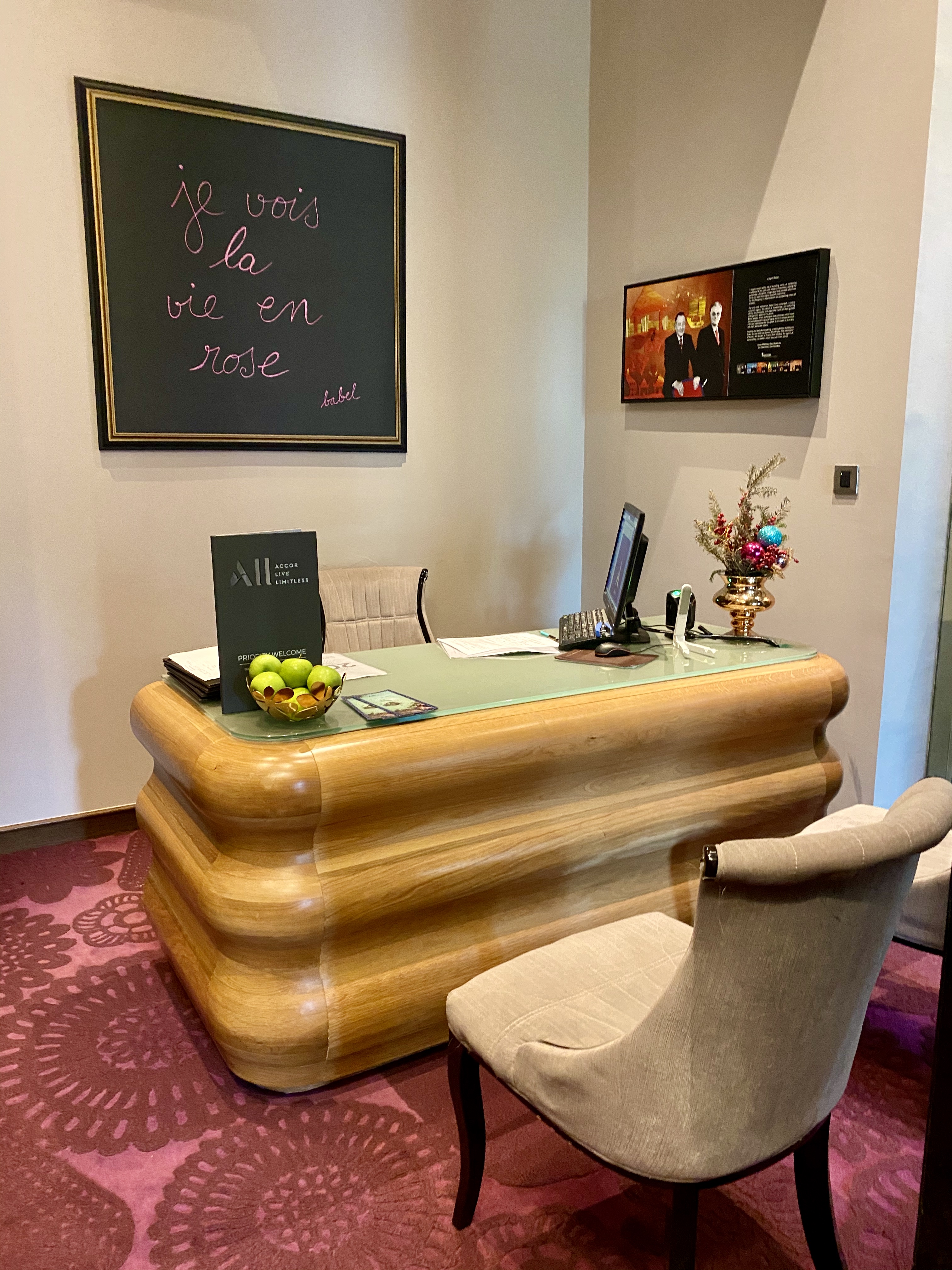 9B225DA8-9190-42F4-B856-5A5D8690A6BA_1_201_a