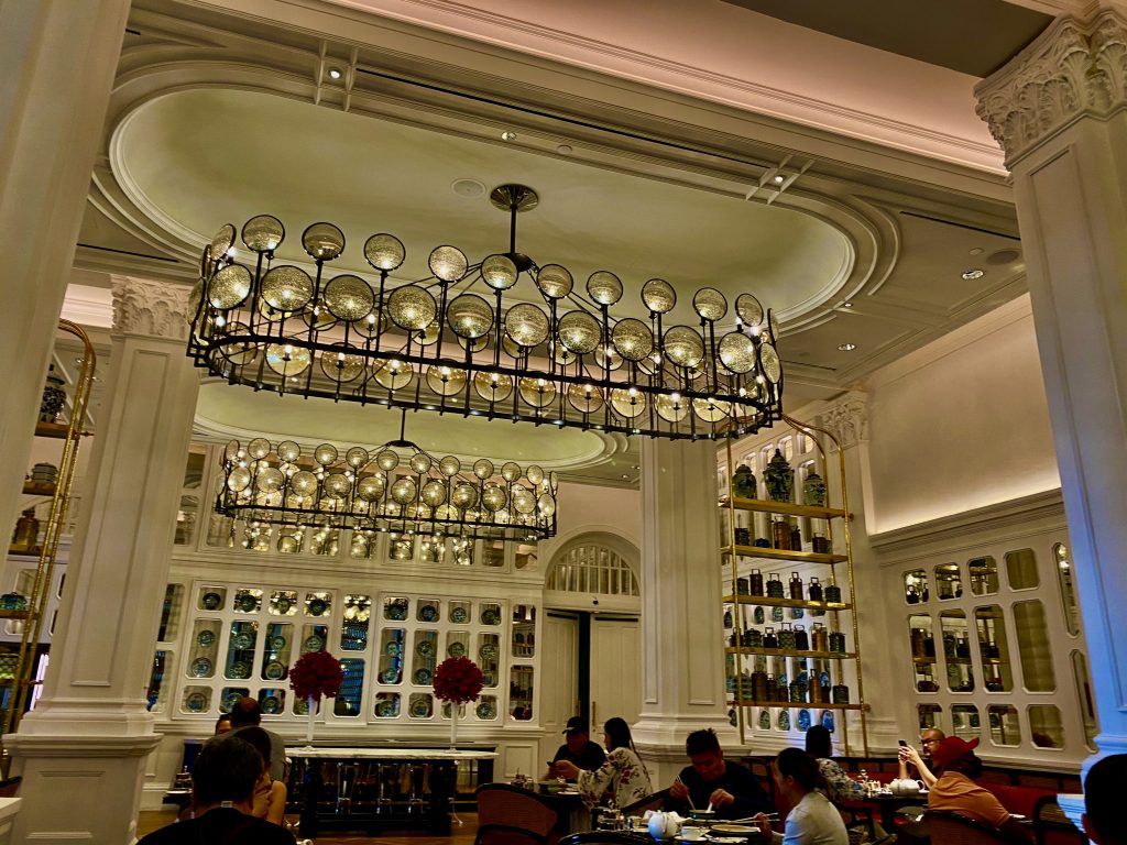 Breakfast at the Tiffin Room